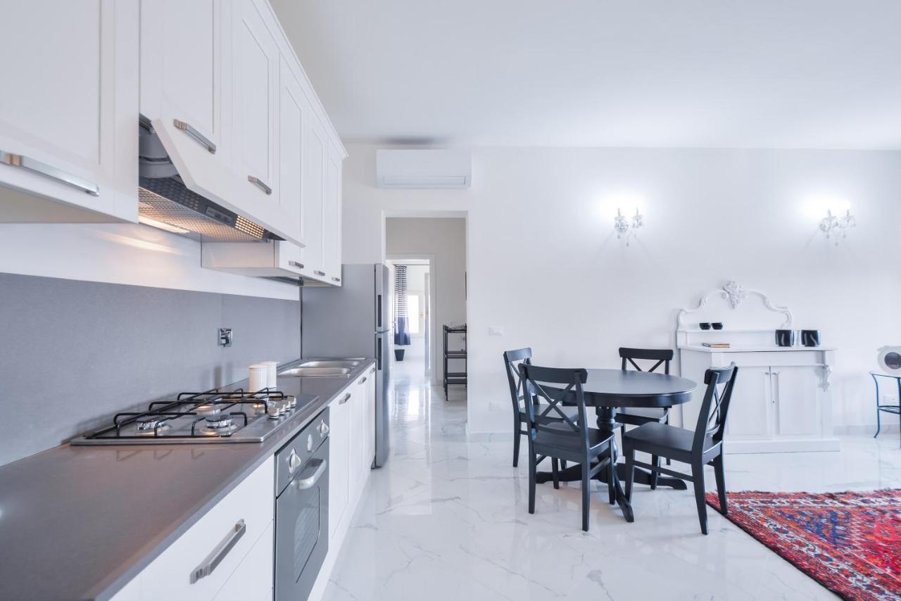 New Central Apartment & Rooms Монтекатини Терме Екстериор снимка