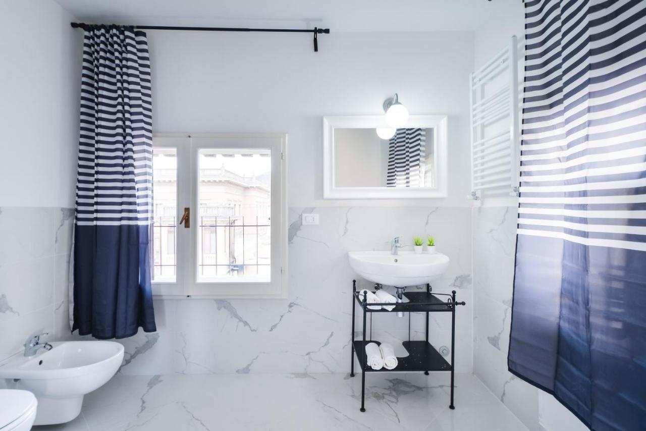 New Central Apartment & Rooms Монтекатини Терме Екстериор снимка